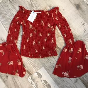 NWT Boutique top with bell sleeves